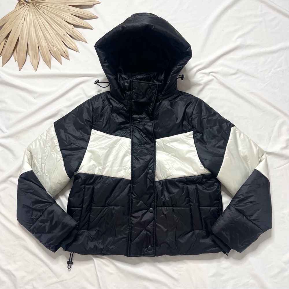 Spiritual Gangster Aero Black and White Quilted Puffer Jacket Coat Size Small